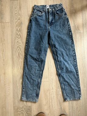 BDG womens Dark Blue  Jeans size 26